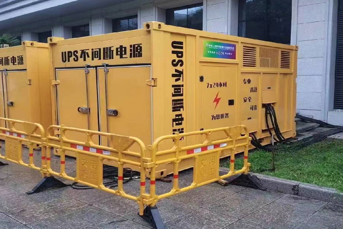 灵寿发电机租赁施工现场